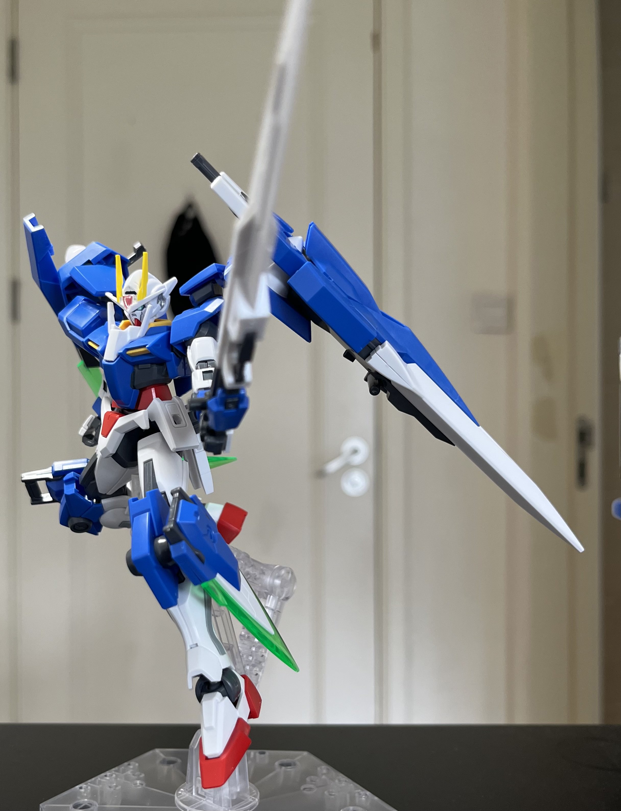 00 Gundam Seven Sword pose