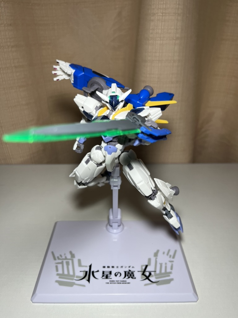 XGF-01 吉乌魔灵高达 pose